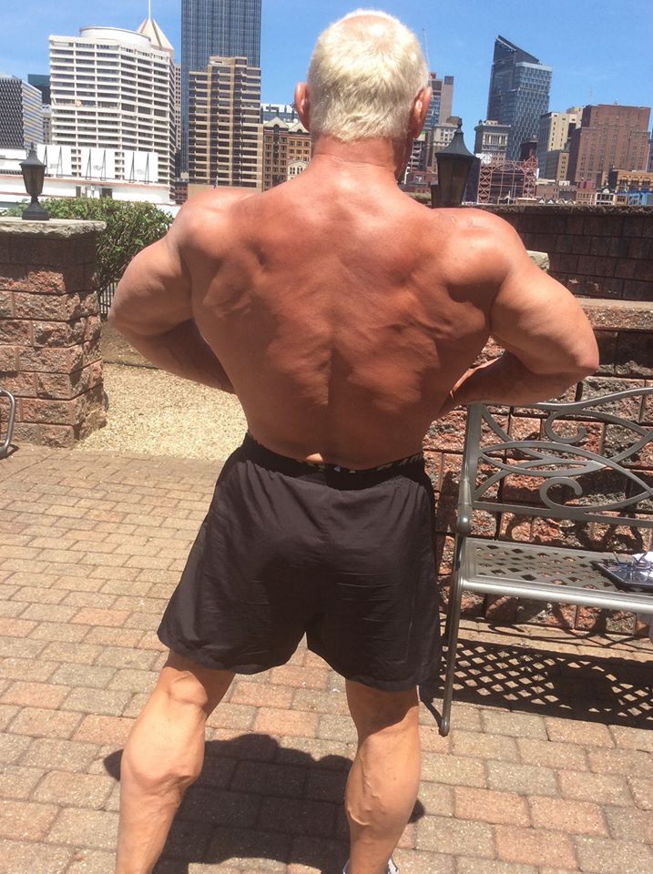 Doug Nationals Pittsburgh 2015 Outside Sherton Hotel